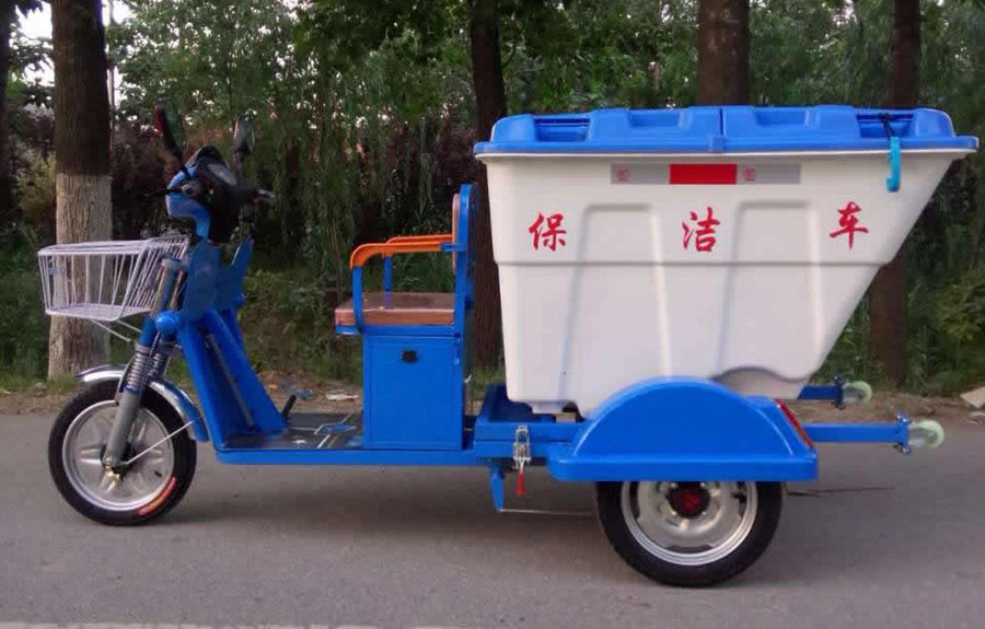 電動(dòng)三輪保潔車DG3500B500L塑料桶1